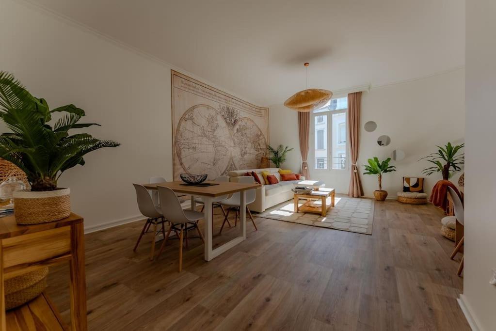 L'Echappee Chic Au Coeur De Valence Lejlighed Valence  Eksteriør billede
