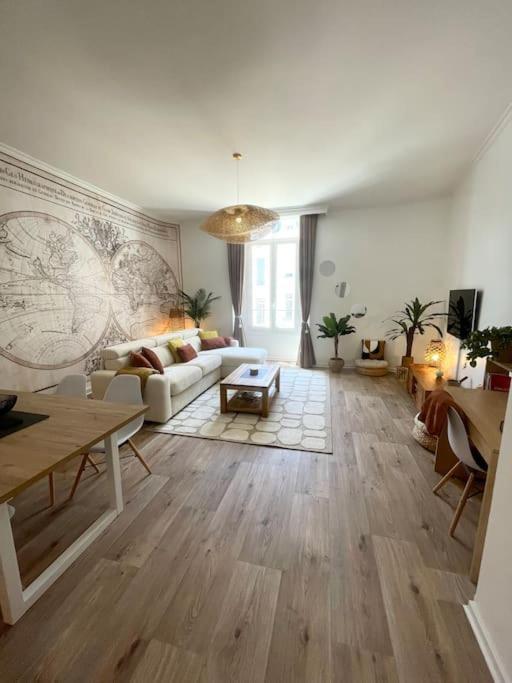 L'Echappee Chic Au Coeur De Valence Lejlighed Valence  Eksteriør billede